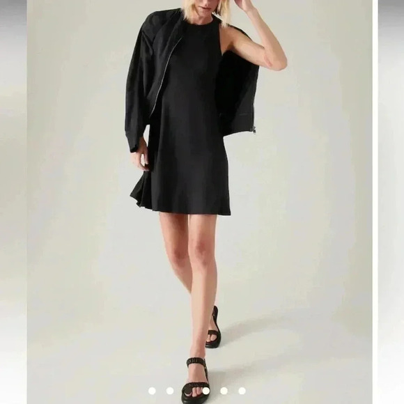 Athelta Santorini Thera dress, - Picture 3 of 11